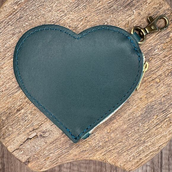 Portland Leather CARIBBEAN Heart Keychain Pouch FAST SHIP Heart NEW - Picture 3 of 3